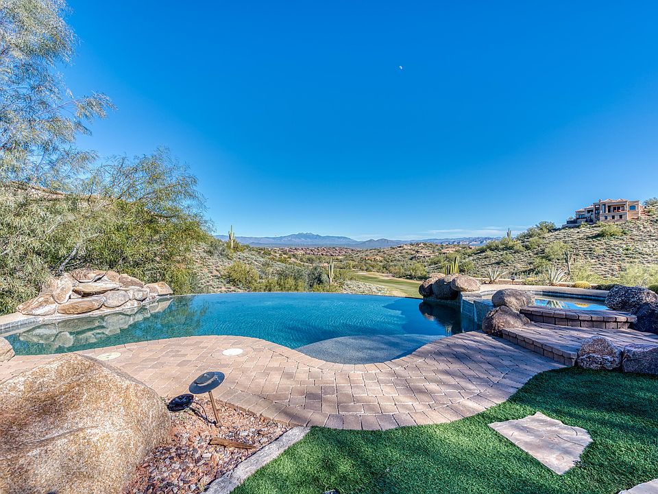 1st image of 10021 N Canyon View Ln