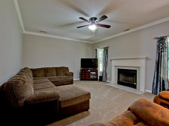 3rd image of 201 Stone Valley Dr