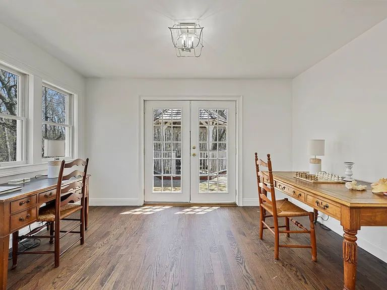 1286 Millstone Rd — Photo 14