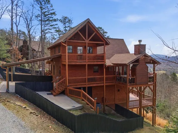 33 Stanley Ridge Rd, Morganton, GA 30560