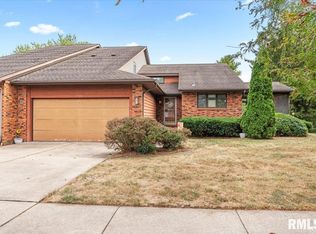 2900 Turning Mill Dr, Springfield, IL 62704