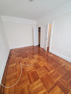 Rented by Avanguard Realty Corp | media 8