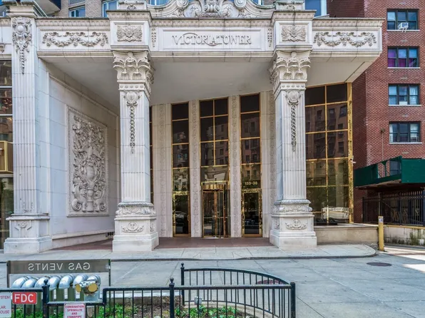 133-38 Sanford Avenue image 22 of 23