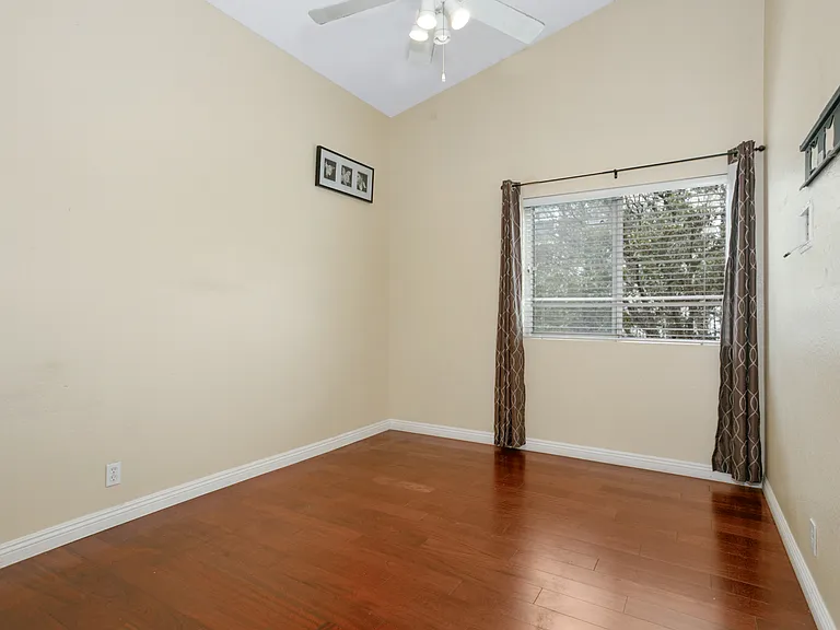 5495 Avenida Del Tren — Photo 14