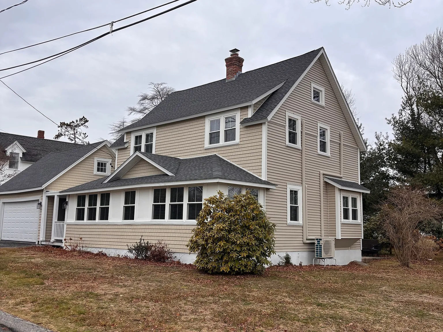 4 bed, 1.5 bath, 1500 sqft, $3,000 — Photo 2