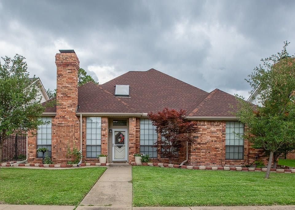 1st image of 2730 Hickory Bend Dr