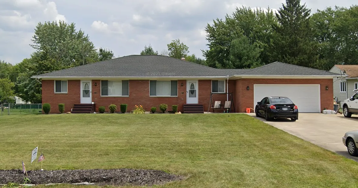 3 bed, 1.5 bath, 1300 sqft, $1,800 — Photo 1