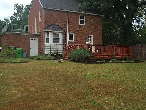 3rd image of 1349 Villa Dr