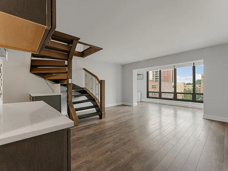 The Duplex Tower — Photo 33