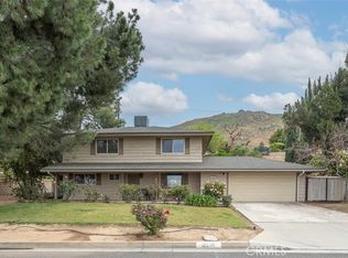 12205 Dos Rios Ave, Grand Terrace, CA 92313