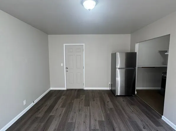 Crenshaw Apts LLC