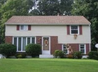 419 Virginia Ln, Aston, PA 19014