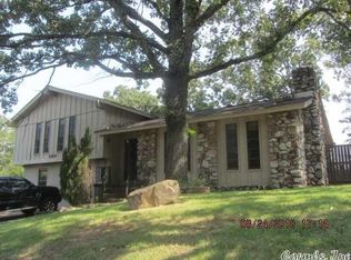 2105 Osage Dr, North Little Rock, AR 72116