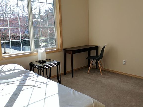 Upstairs Bedroom 1