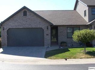 3902 Abbey Ridge Ct, Quincy, IL 62305