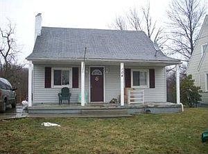 1st image of 104 Jenny St