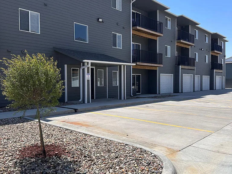 Heritage Townhomes and Apartments — Photo 6