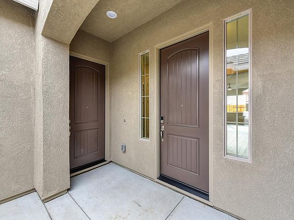 3rd image of 2088 Hudson Cove Dr