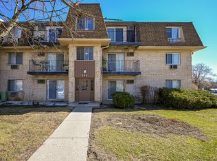 266 Shorewood Dr APT 2A, Glendale Heights, IL 60139