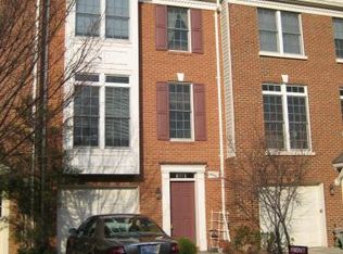 3974 Valley Ridge Dr, Fairfax, VA 22033