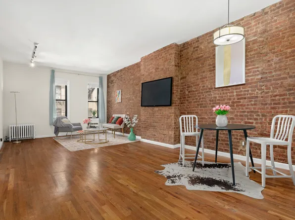 331 East 92nd Street image 1 of 7