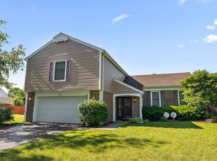 2275 Norwich Ct, Naperville, IL 60565