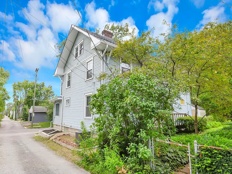 294 Wyandotte Ave — Photo 35