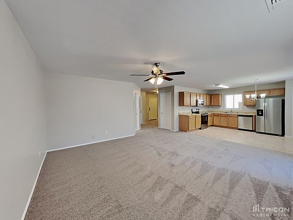 3rd image of 36576 W Santa Maria St