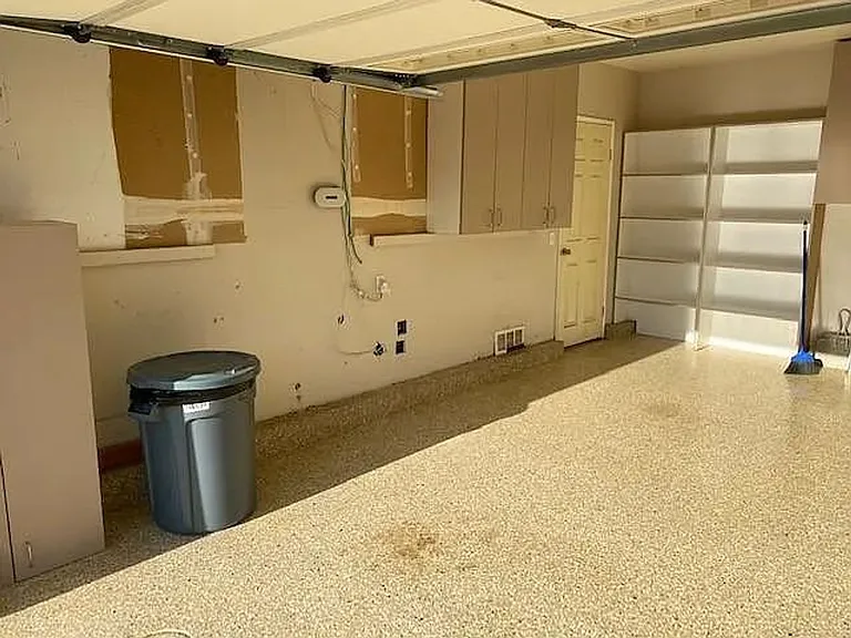 711 Oak Burl Ln — Photo 13
