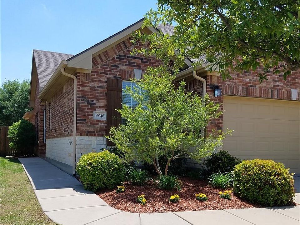 1st image of 16040 Crosslake Ct
