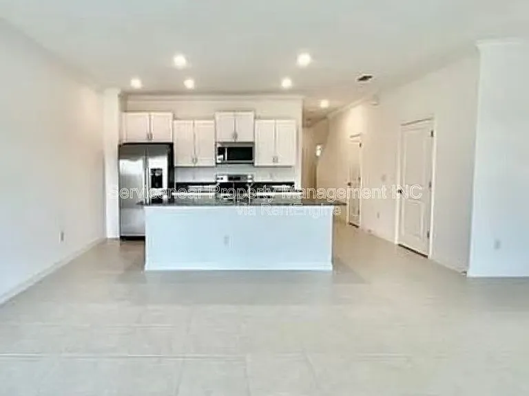 21831 Adriatic Ln — Photo 9