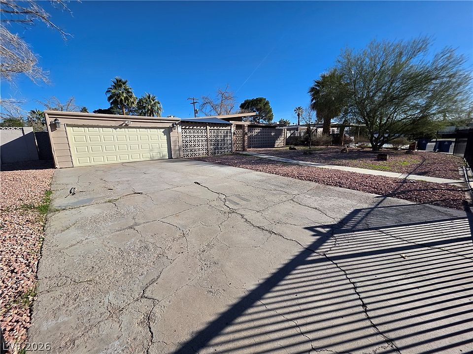 1st image of 3314 Arapaho Cir
