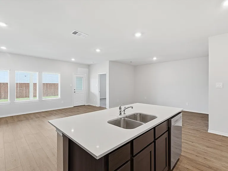 722 Orchid Way — Photo 7
