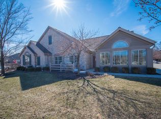 W155N6937 Macallan Ct, Menomonee Falls, WI 53051