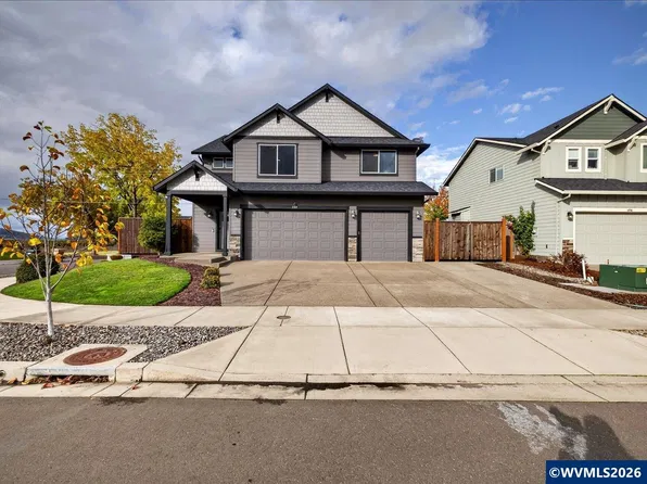 828 River Ave, Brownsville, OR 97327