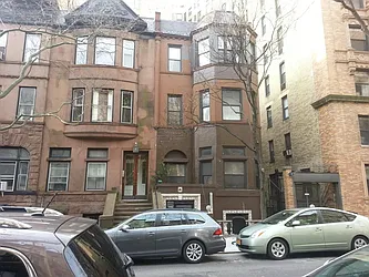 Rented by Alan Tam Licensed Real Estate Broker Company