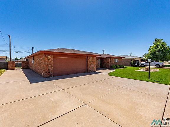 4th image of 221 Sunland Dr