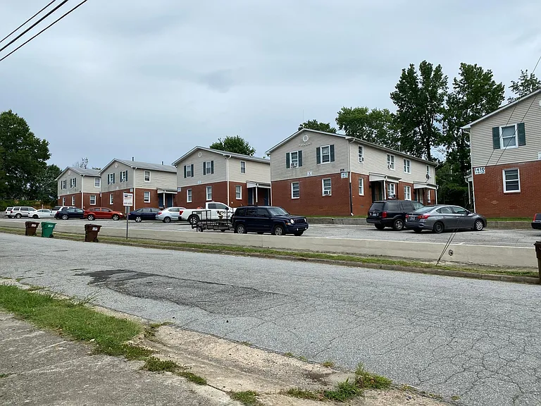 1414 E Commerce Ave #B — Photo 11