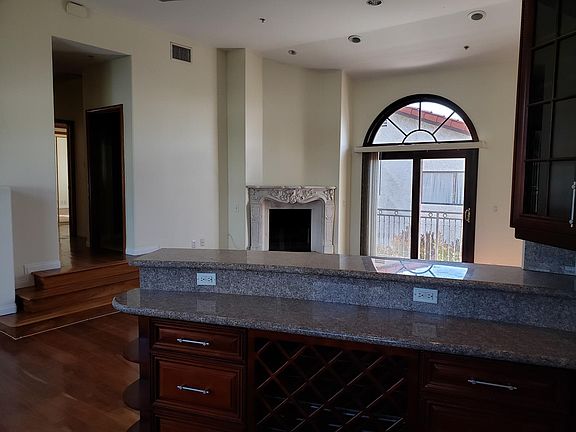 2nd image of 1445 25th St #201