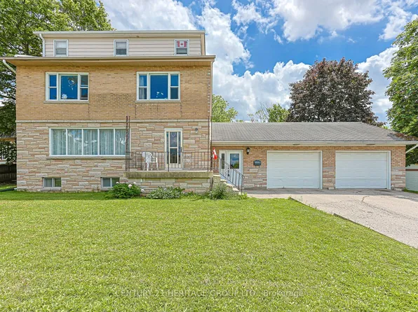 1036 Jacarandah Dr, Newmarket, ON L3Y 3G8