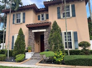 16961 SW 90th Ter, Miami, FL 33196