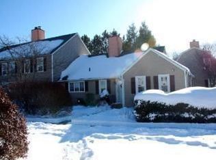 8 Patriots Sq, Mansfield, CT 06250