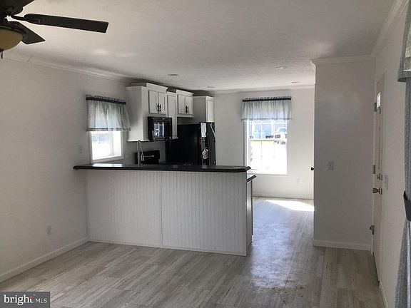 3rd image of 117 Adams Dr