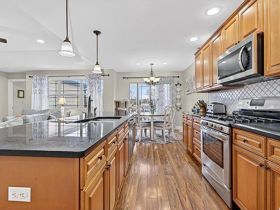 5th image of 2526 Knadler St