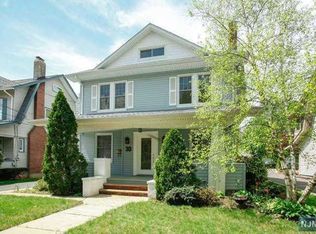 30 Buena Vista Ave, Hawthorne, NJ