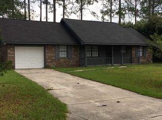 704 Friar Tuck Ln, Hinesville, GA 31313