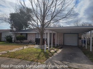 5850 Castle Brook Dr, San Antonio, TX 78218