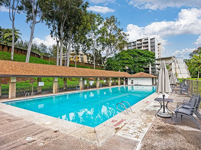 Waikalani Pl — Photo 16