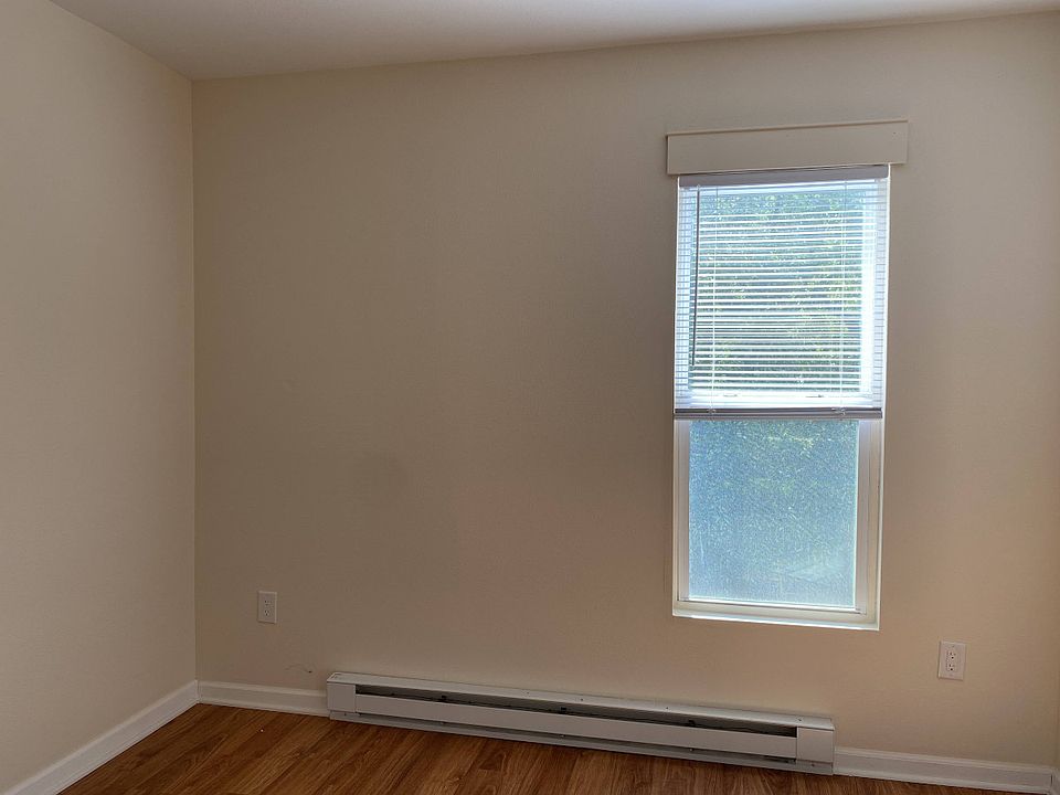 1st image of 211-213 N Hazel Ave