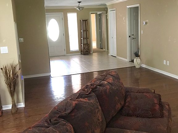 Living room toward entry